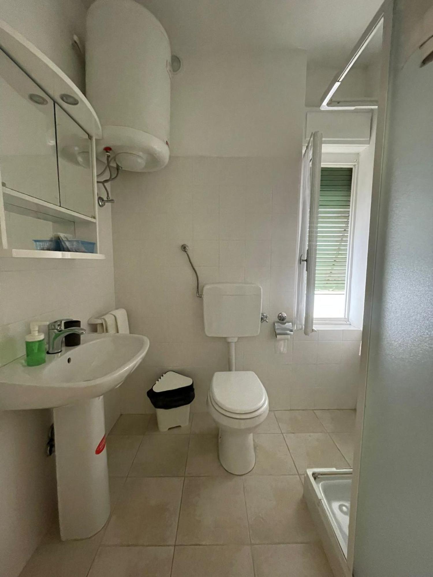 Vecchia Riva Aparthotel Buitenkant foto